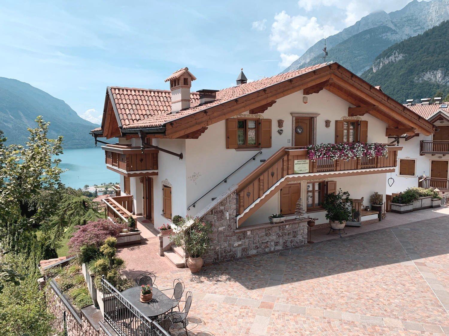 Villa La Dama Del Lago Molveno Exterior foto