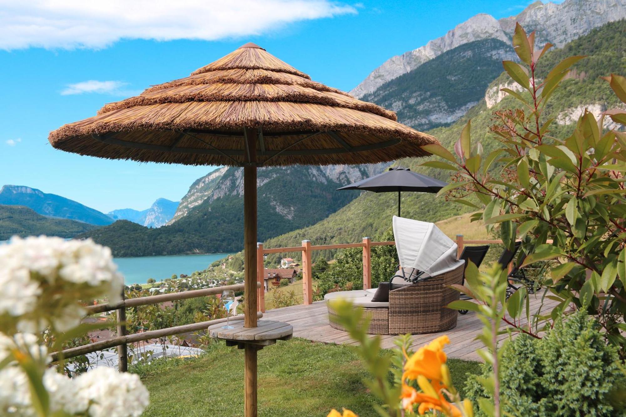 Villa La Dama Del Lago Molveno Exterior foto