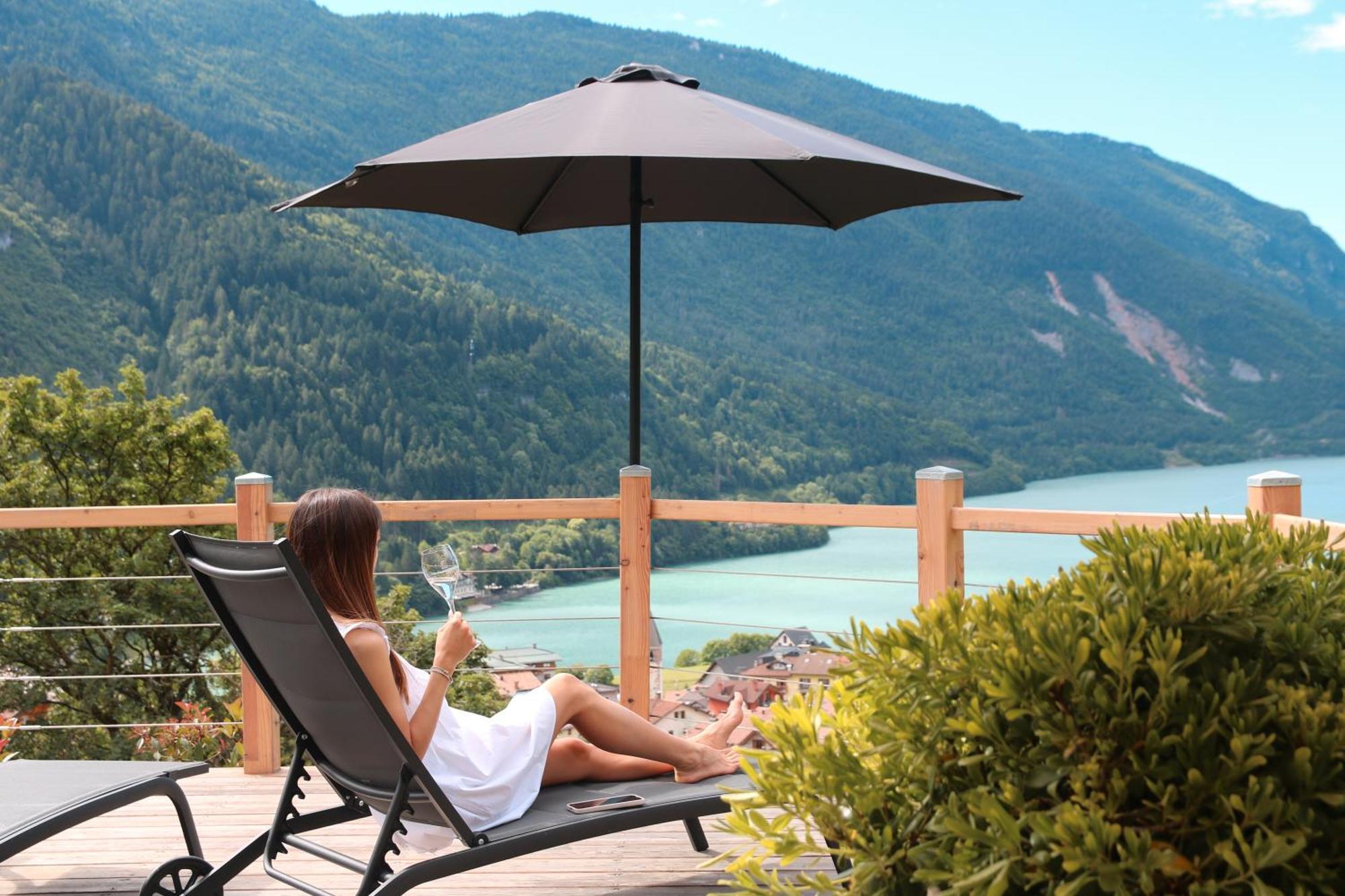 Villa La Dama Del Lago Molveno Exterior foto