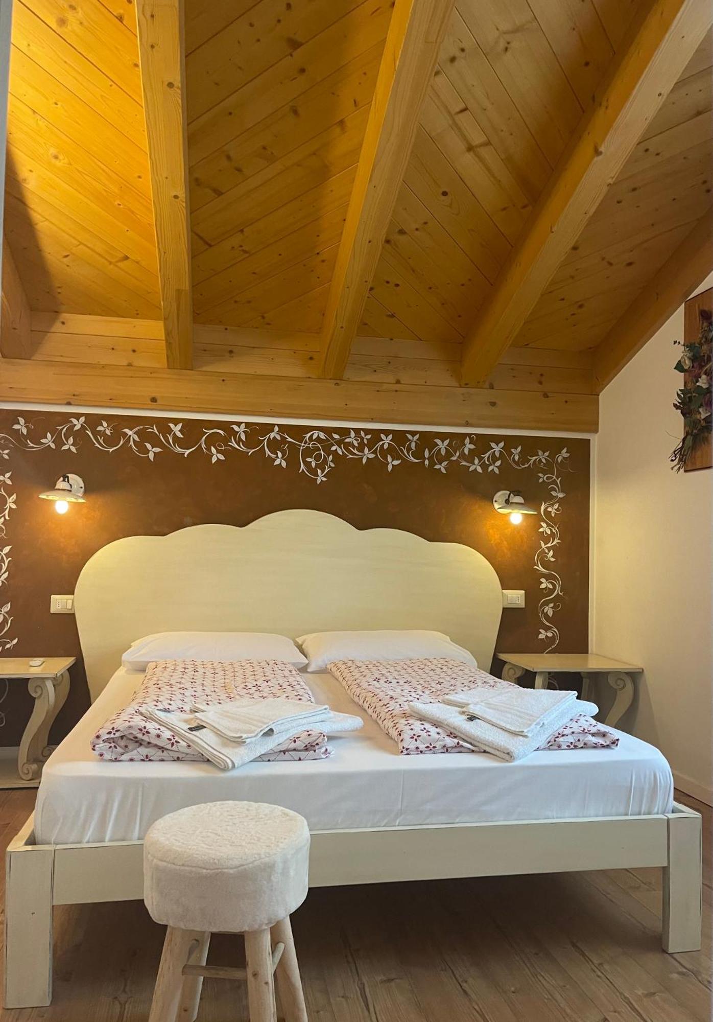 Villa La Dama Del Lago Molveno Exterior foto
