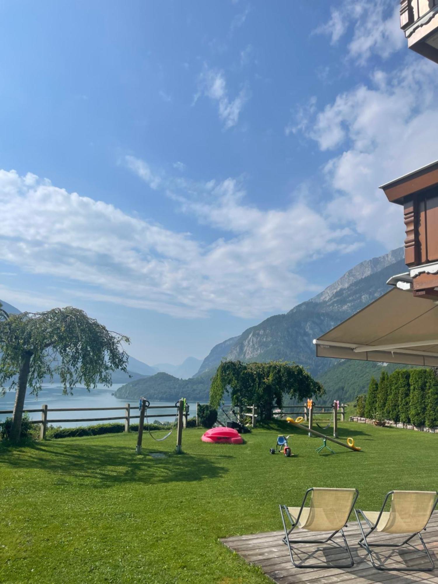 Villa La Dama Del Lago Molveno Exterior foto