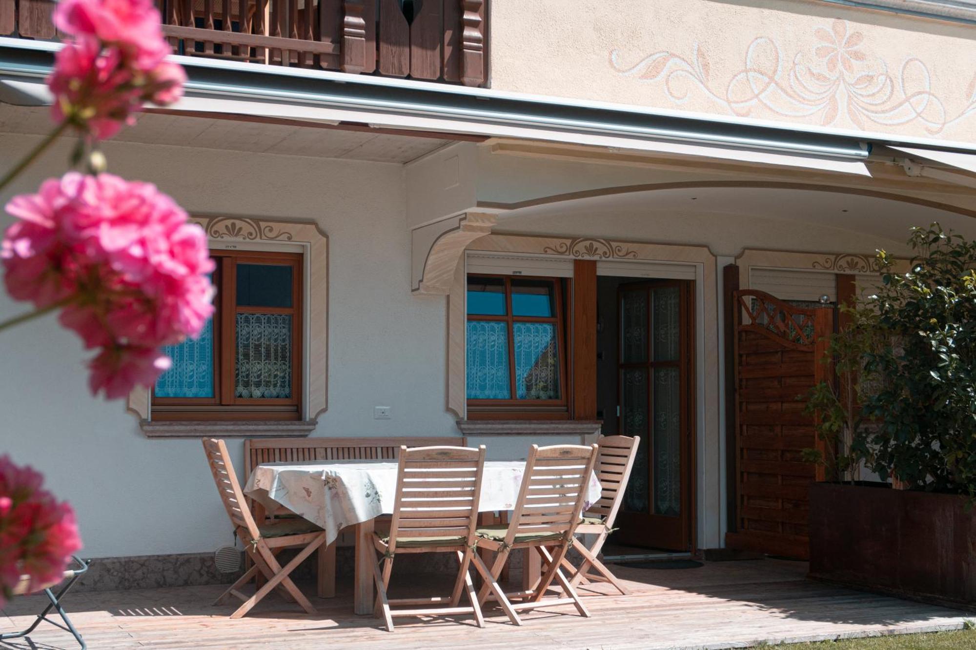 Villa La Dama Del Lago Molveno Exterior foto